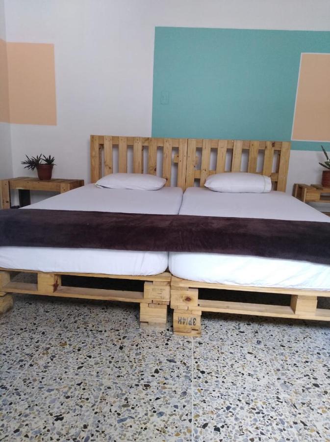 Hostal Rich Medellín Zewnętrze zdjęcie