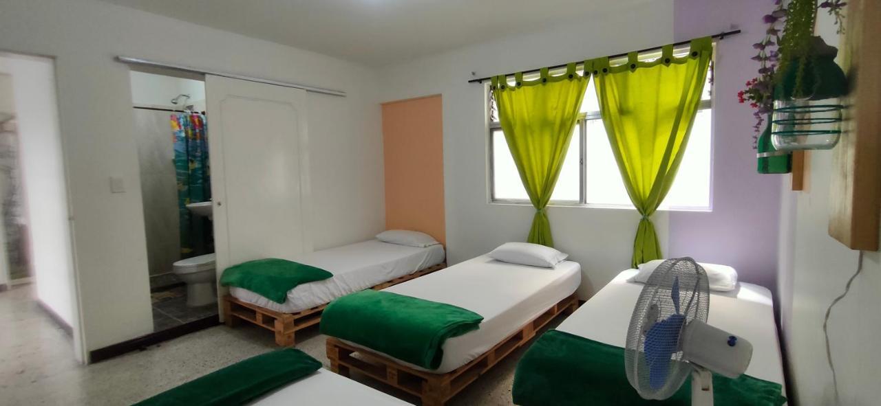 Hostal Rich Medellín Zewnętrze zdjęcie