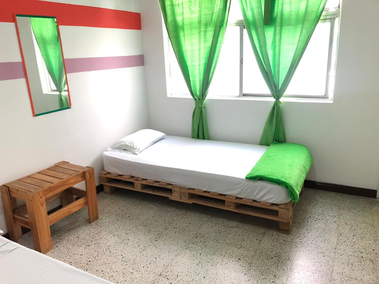 Hostal Rich Medellín Zewnętrze zdjęcie