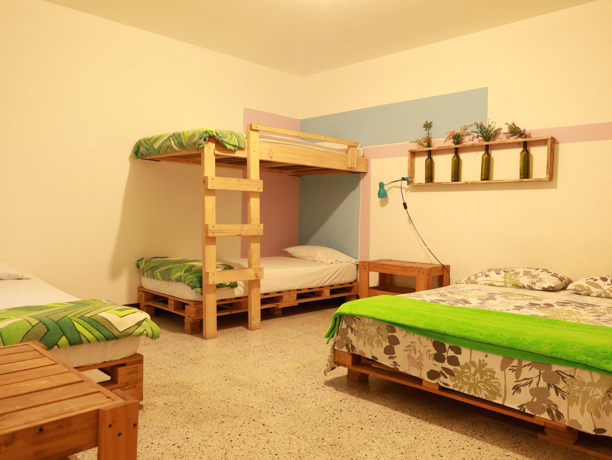 Hostal Rich Medellín Zewnętrze zdjęcie