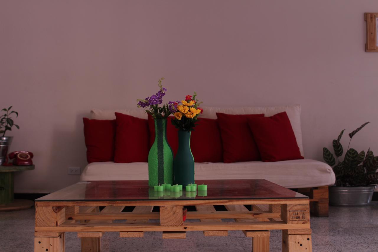 Hostal Rich Medellín Zewnętrze zdjęcie