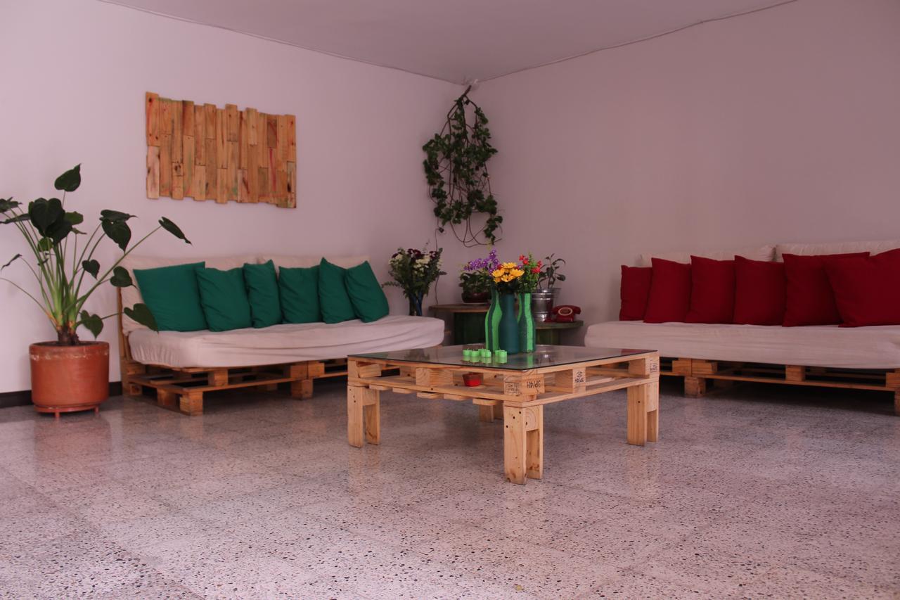 Hostal Rich Medellín Zewnętrze zdjęcie
